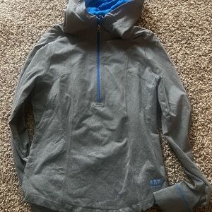 Abercrombie & Fitch Gray and Blue Women's Top Running/Yoga